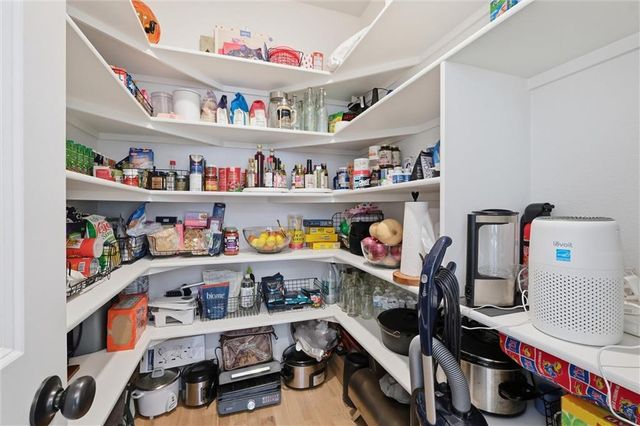 1116 Hummingbird Court, Greenwood, MO 64034