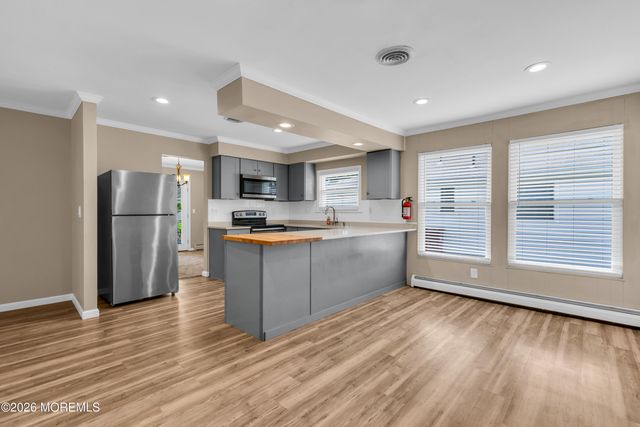 510 Jamaica Boulevard, Toms River, NJ 08757