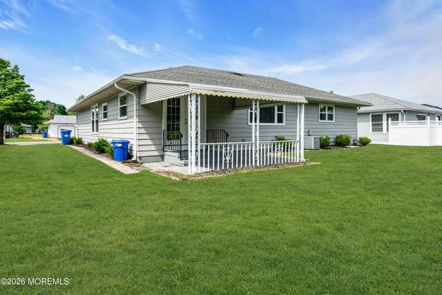510 Jamaica Boulevard, Toms River, NJ 08757