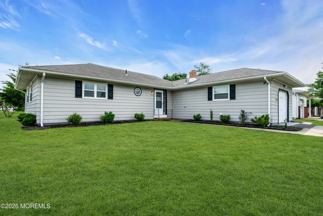 510 Jamaica Boulevard, Toms River, NJ 08757