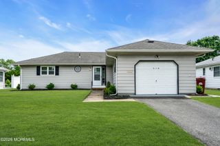 510 Jamaica Boulevard, Toms River, NJ 08757
