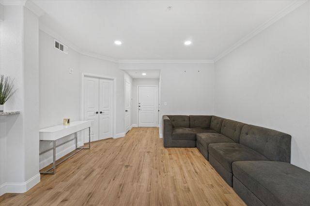 330 Las Colinas Boulevard E 168, Irving, TX 75039
