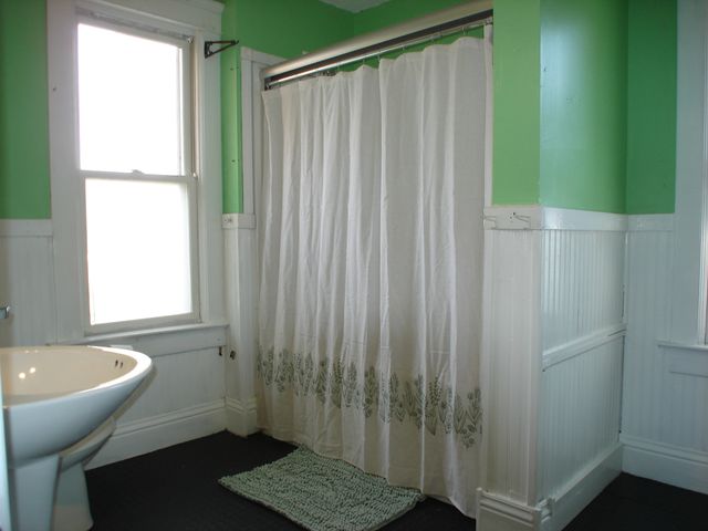 1312 S Peoria Avenue, Dixon, IL 61021