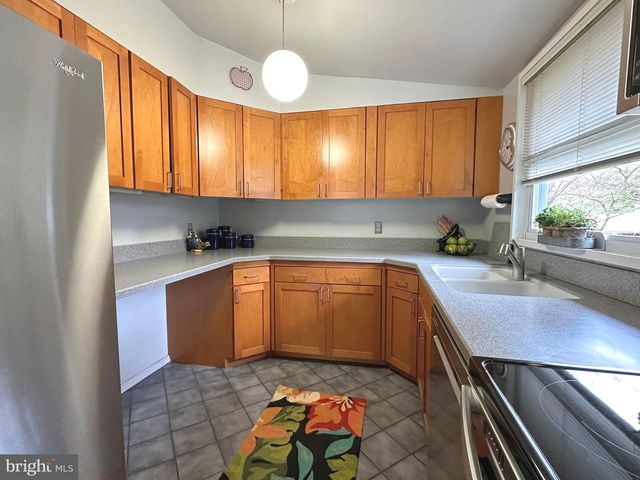 3414 EXECUTIVE AVE, Falls Church, VA 22042