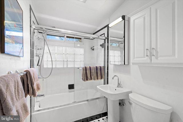 3414 EXECUTIVE AVE, Falls Church, VA 22042