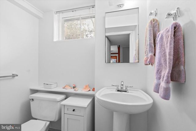 3414 EXECUTIVE AVE, Falls Church, VA 22042