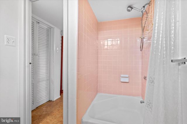 3414 EXECUTIVE AVE, Falls Church, VA 22042