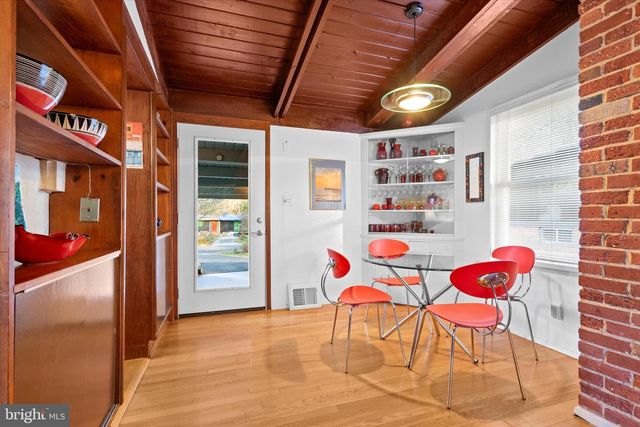 3414 EXECUTIVE AVE, Falls Church, VA 22042