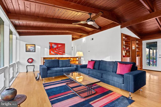 3414 EXECUTIVE AVE, Falls Church, VA 22042