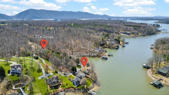 1520 Gowen LN, Huddleston, VA 24104