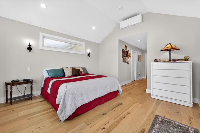 1520 Gowen LN, Huddleston, VA 24104