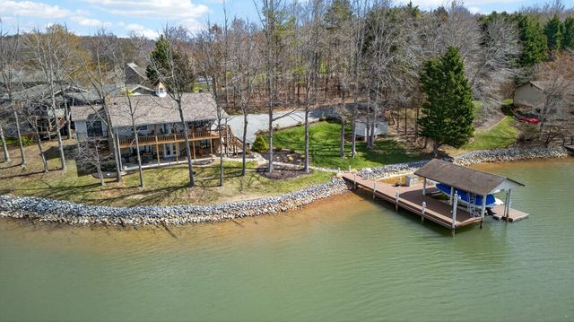 1520 Gowen LN, Huddleston, VA 24104