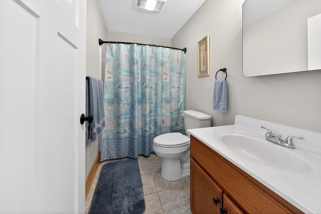 1520 Gowen LN, Huddleston, VA 24104