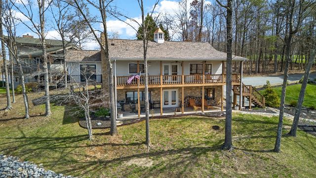 1520 Gowen LN, Huddleston, VA 24104