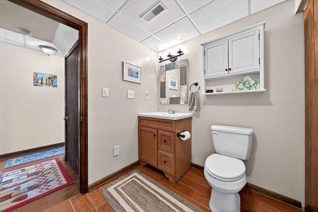 1520 Gowen LN, Huddleston, VA 24104