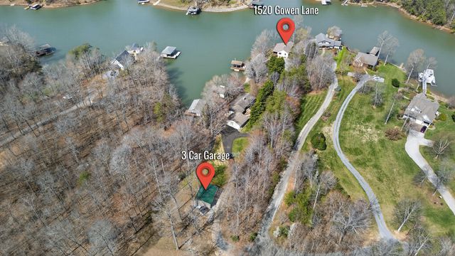 1520 Gowen LN, Huddleston, VA 24104