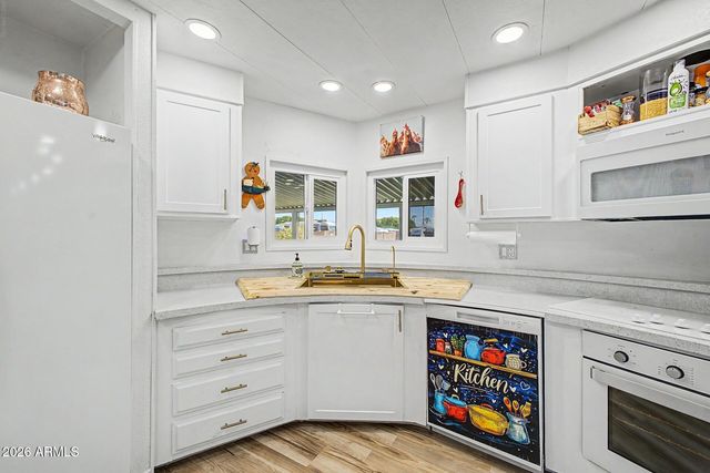 3104 E BROADWAY Road 350, Mesa, AZ 85204