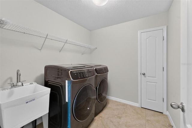 11628 LAKE LUCAYA DRIVE, Riverview, FL 33579