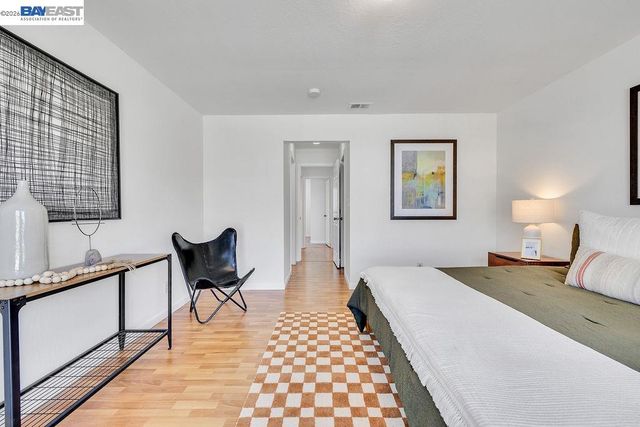 21917 Nugget Canyon Dr, Castro Valley, CA 94552