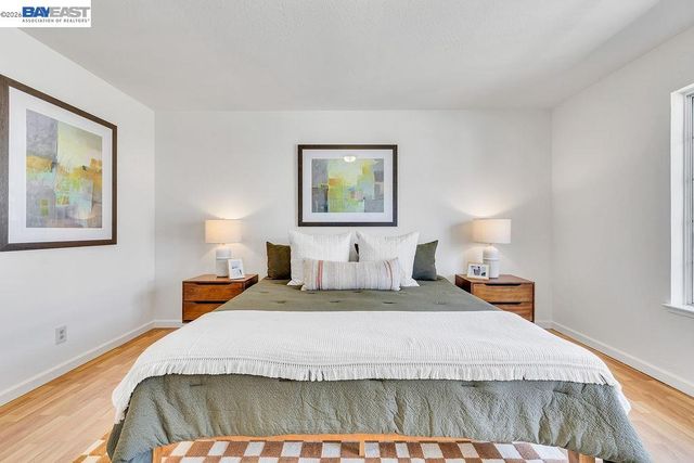 21917 Nugget Canyon Dr, Castro Valley, CA 94552