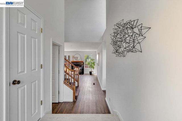 21917 Nugget Canyon Dr, Castro Valley, CA 94552