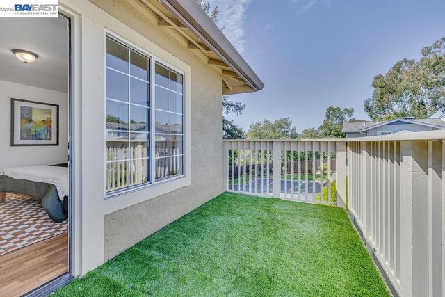 21917 Nugget Canyon Dr, Castro Valley, CA 94552