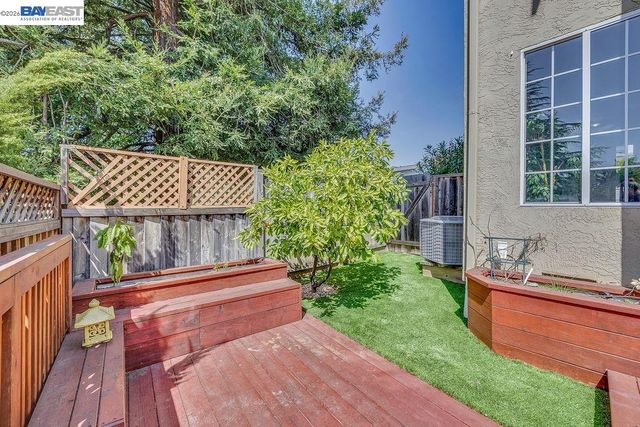 21917 Nugget Canyon Dr, Castro Valley, CA 94552