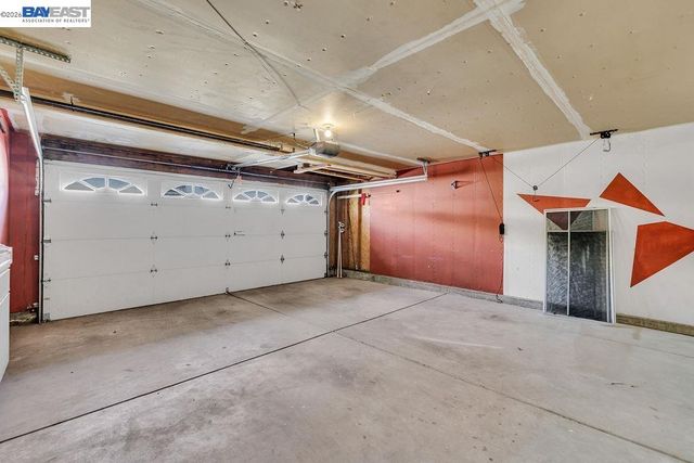 21917 Nugget Canyon Dr, Castro Valley, CA 94552