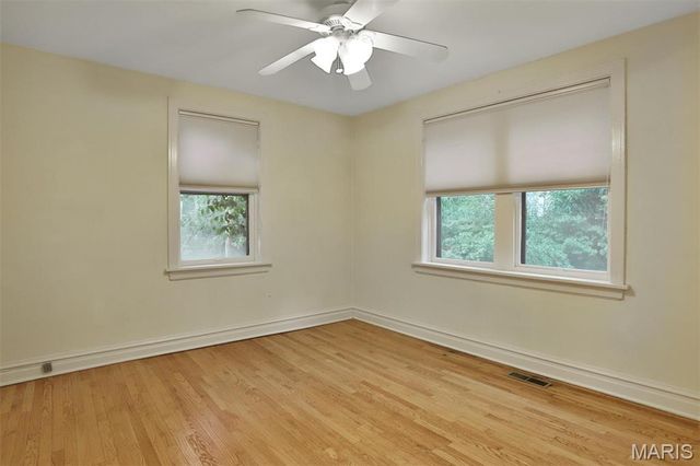 314 S Hanley Road 1N, St Louis, MO 63105