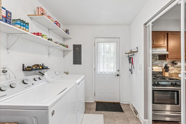 3560 W 78th Avenue, Merrillville, IN 46410