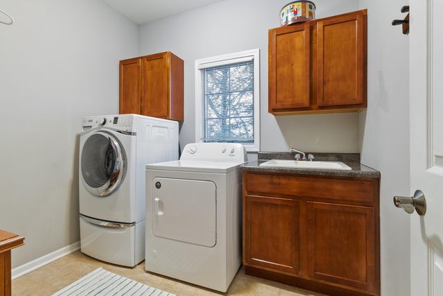 9675 Julia Drive, St. John, IN 46373