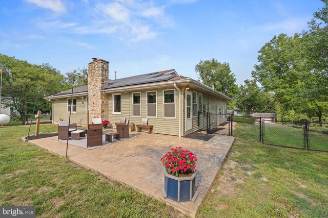 223 PINEVIEW DR, Palmyra, PA 17078
