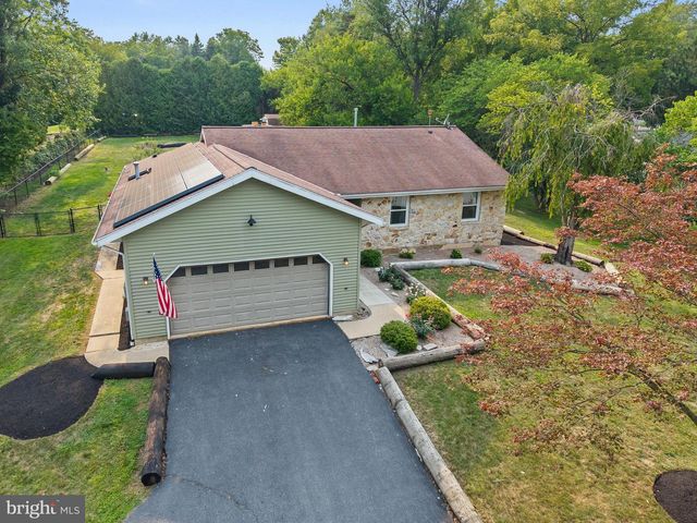 223 PINEVIEW DR, Palmyra, PA 17078