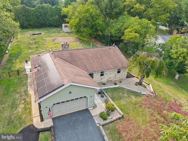 223 PINEVIEW DR, Palmyra, PA 17078