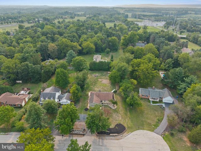 223 PINEVIEW DR, Palmyra, PA 17078