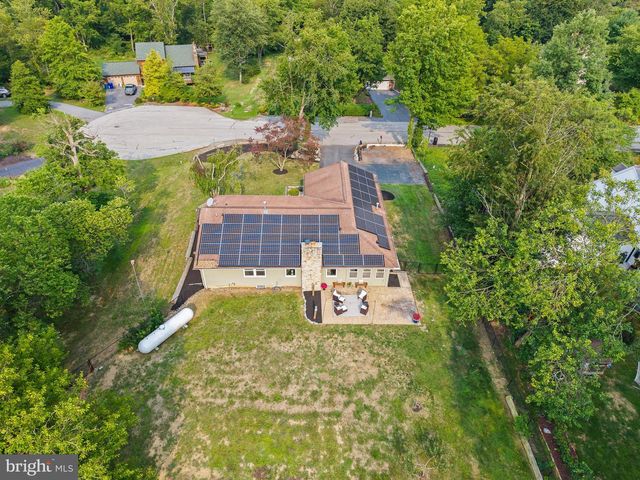 223 PINEVIEW DR, Palmyra, PA 17078