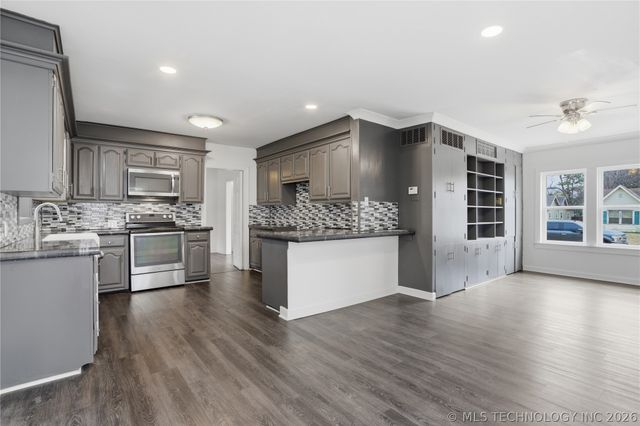 2630 Columbus Avenue, Muskogee, OK 74401