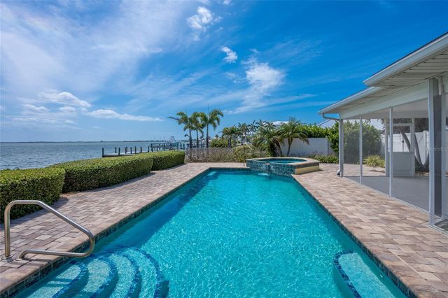 633 KEY ROYALE DRIVE, Holmes Beach, FL 34217
