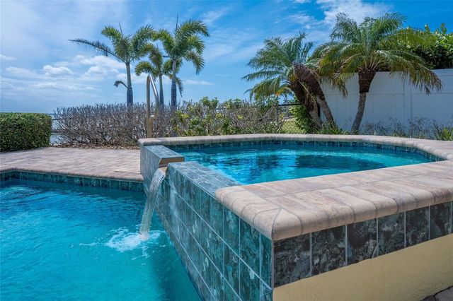 633 KEY ROYALE DRIVE, Holmes Beach, FL 34217