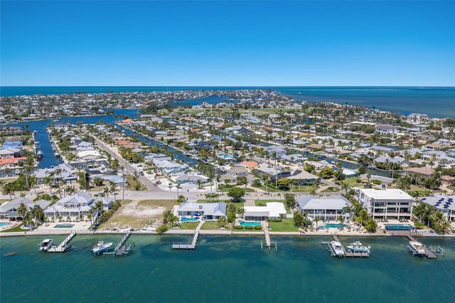 633 KEY ROYALE DRIVE, Holmes Beach, FL 34217