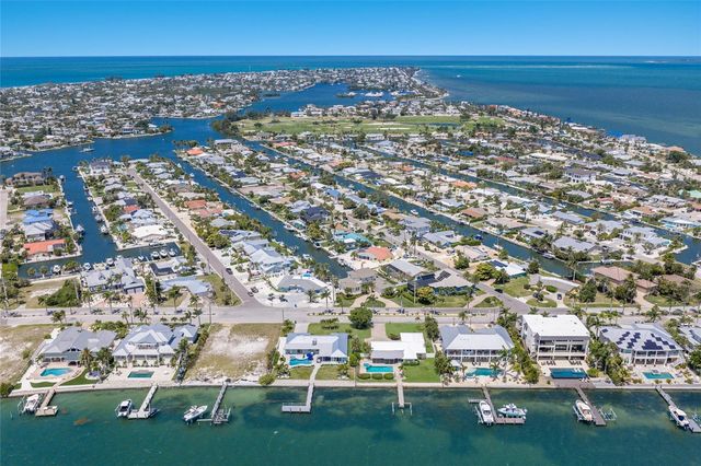 633 KEY ROYALE DRIVE, Holmes Beach, FL 34217