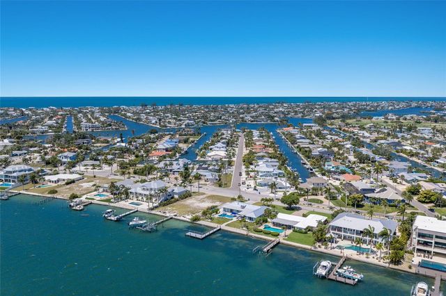 633 KEY ROYALE DRIVE, Holmes Beach, FL 34217
