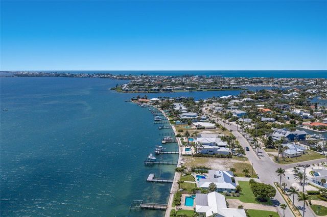 633 KEY ROYALE DRIVE, Holmes Beach, FL 34217
