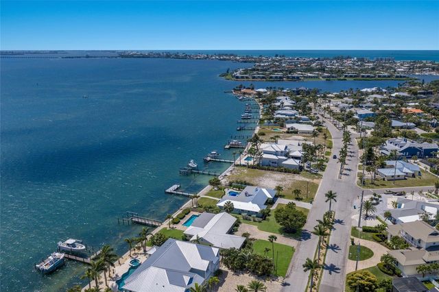 633 KEY ROYALE DRIVE, Holmes Beach, FL 34217