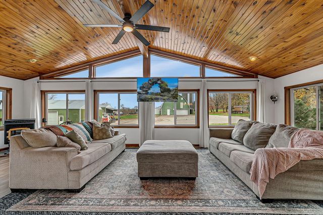 42720 County Road 3, Holdingford, MN 56340