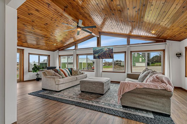 42720 County Road 3, Holdingford, MN 56340