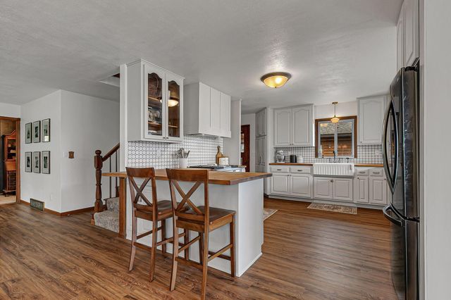 42720 County Road 3, Holdingford, MN 56340