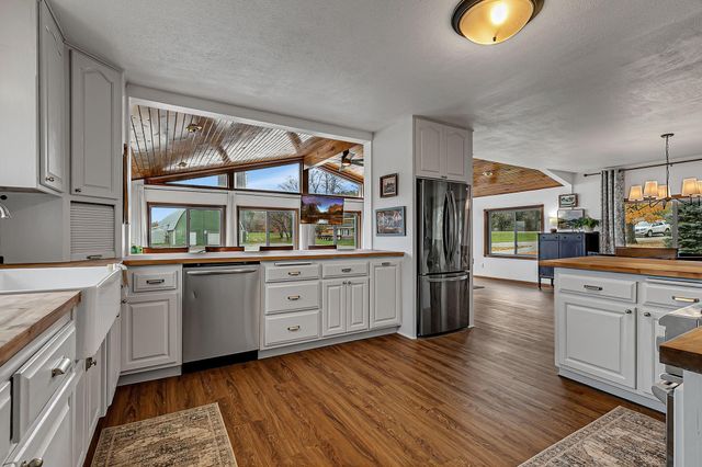 42720 County Road 3, Holdingford, MN 56340