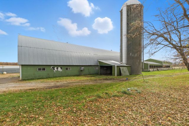 42720 County Road 3, Holdingford, MN 56340