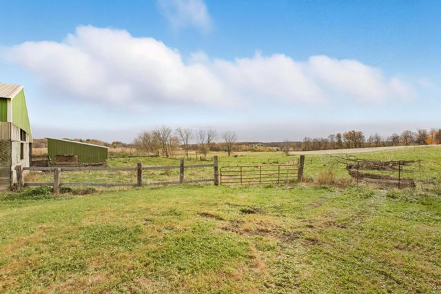 42720 County Road 3, Holdingford, MN 56340